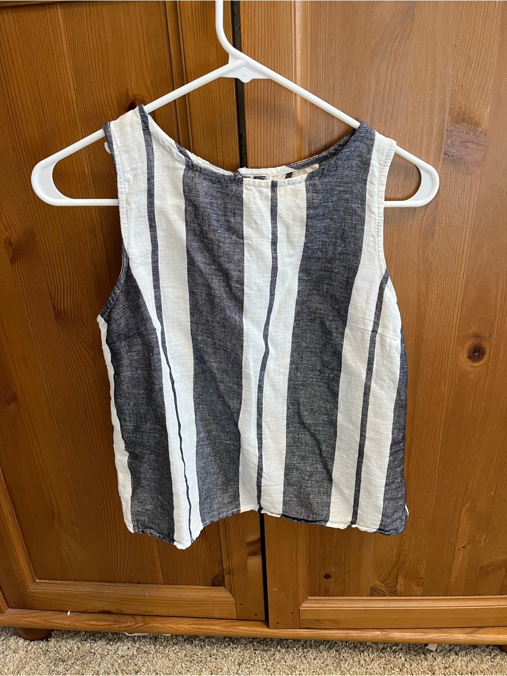 Anthropologie blue and white tank brand Maeve size 2